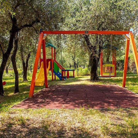 Camping Park Garda Limone sul Garda Exterior foto