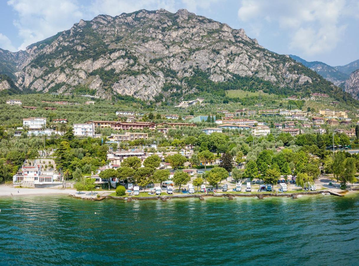 Camping Park Garda Limone sul Garda Exterior foto